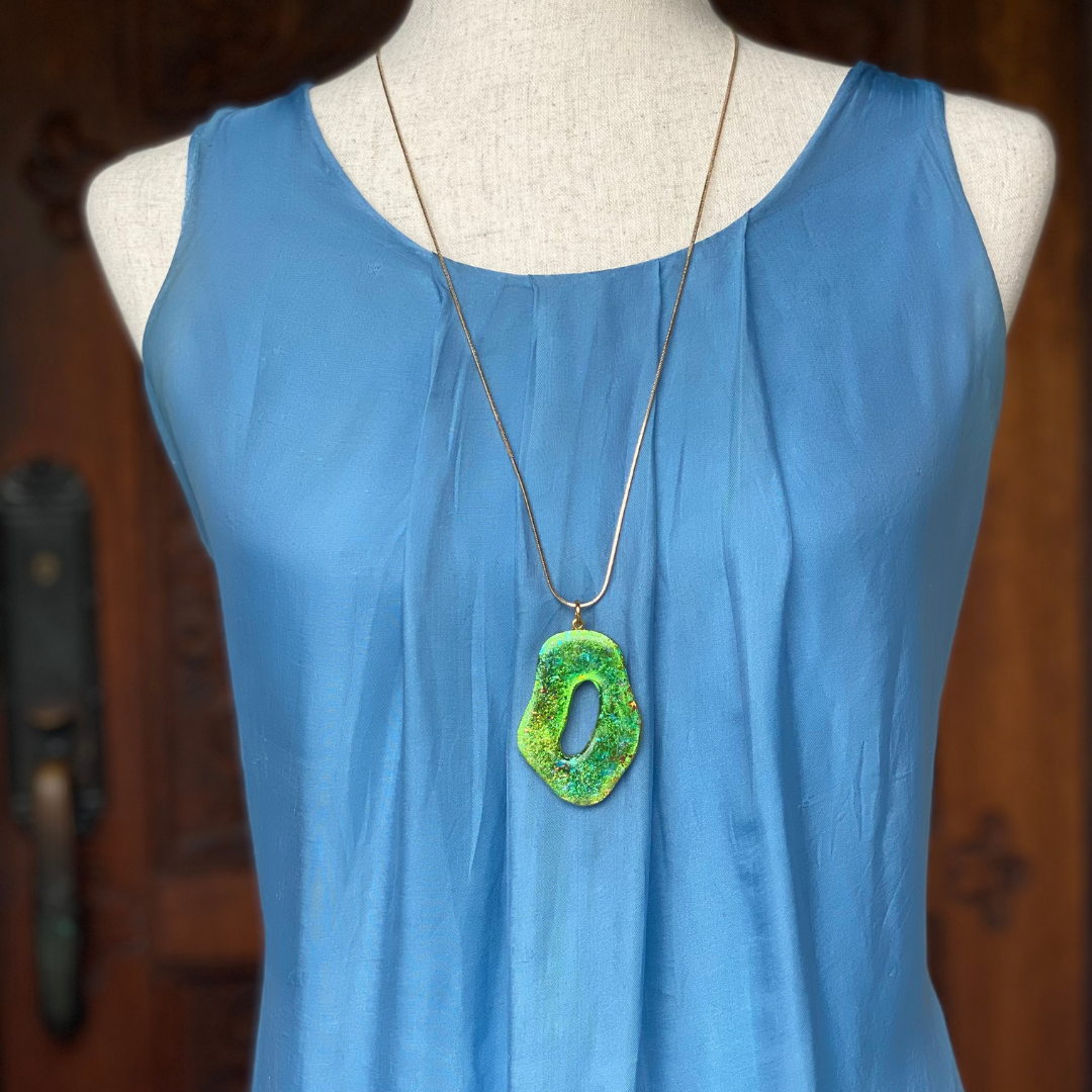 Green Dazzle Pendant Necklace